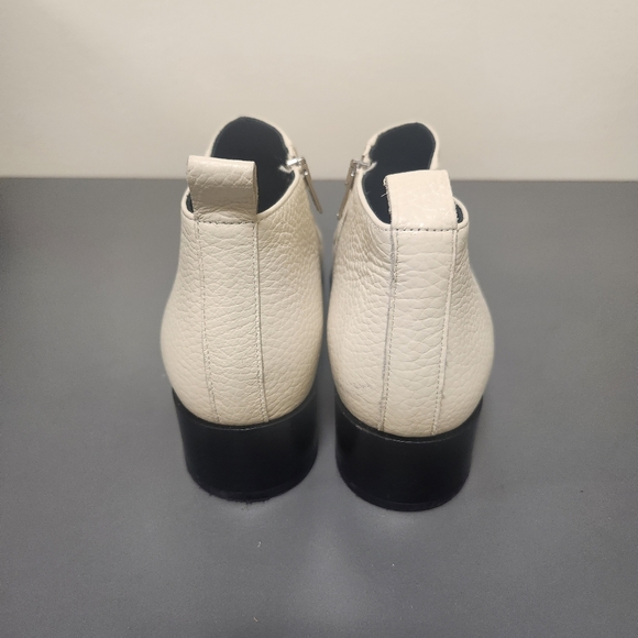 Everlane The Boss Cream Bone Boots Booties Pebbled Leather Size 8.5 - Picture 9 of 12